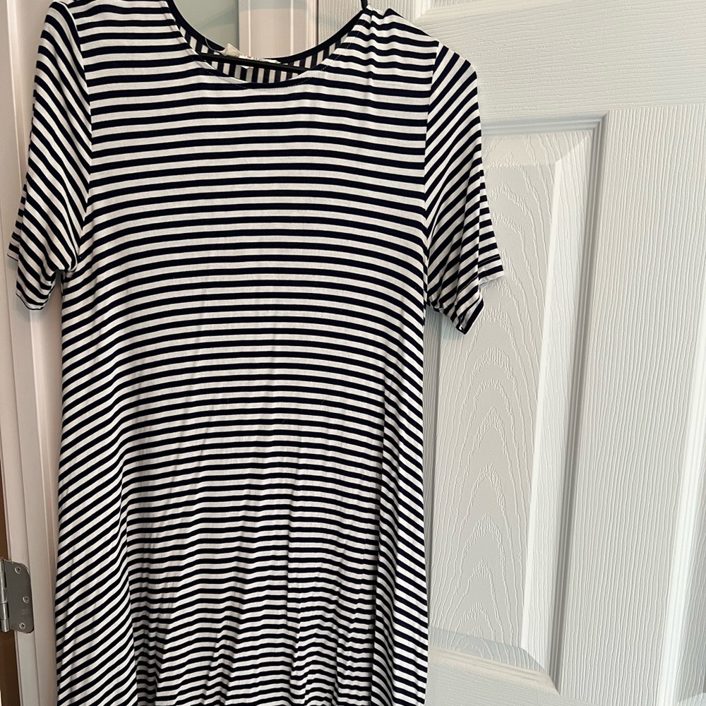 Buddy Basics jersey knit short sleeve dress